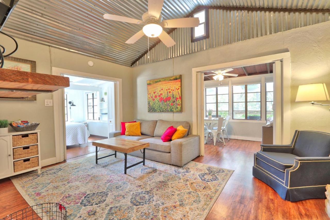 Creekside Cabins - The Getaway Βίλα Wimberley Εξωτερικό φωτογραφία